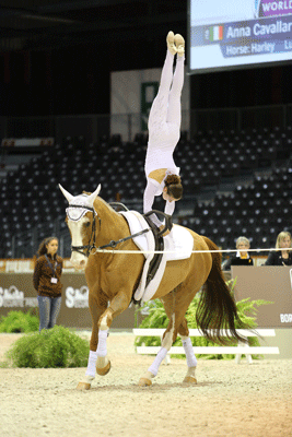 FEI World Cup™ Vaulting Final: pas-de-deux champions make history in Bordeaux