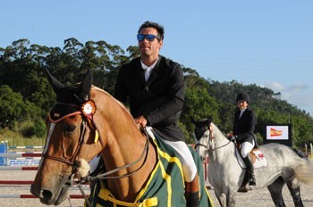 Borja Villalon Puras ganha o Grande Pr&eacute;mio do CSI2* em Alfeizer&atilde;o