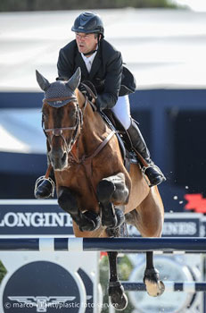 Patrice Delaveau ganha o Grande Prémio do Athina Onassis Horse Show