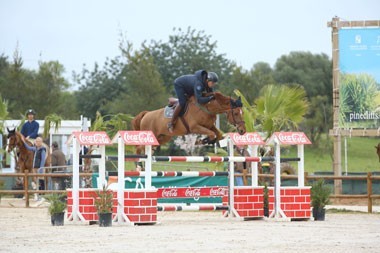 Cavalos Novos já saltam em Vilamoura (CSIYH1*)