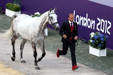 Marc Rigouts vai substituir Mark Phillips