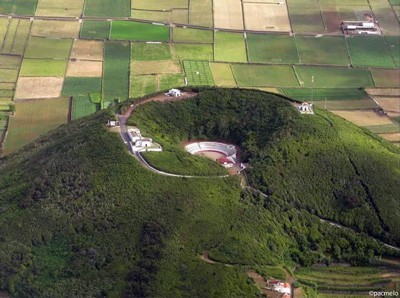 A Graciosa tem a praça de toiros mais espetacular do mundo