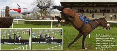 VÍDEO: Jóquei sobrevive a aparatosa queda de cavalo