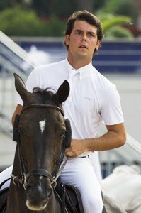 Sergio Alvarez Moya obrigado a parar por fractura de cotovelo