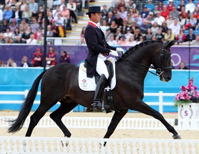 Uthopia vai permanecer nas boxes de Carl Hester