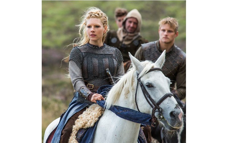 Lagertha  Rostos famosos, Mulher guerreira, Guerreiro viking